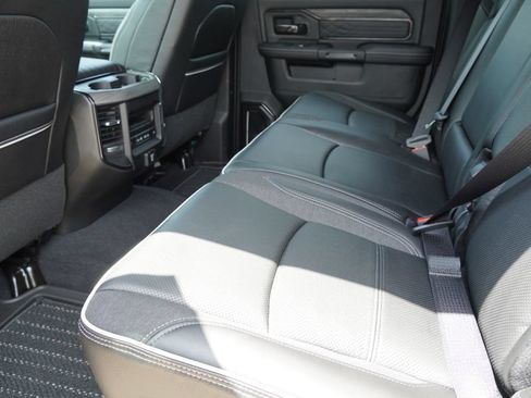 New 2026 RAM 3500 Limited AWD/4WD image 18