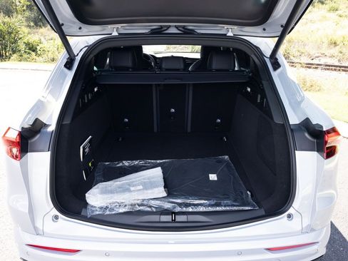 New 2025 Maserati Grecale GT image 36