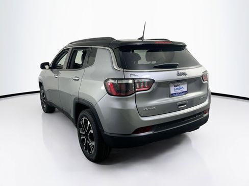 Used 2022 Jeep Compass Limited image 7