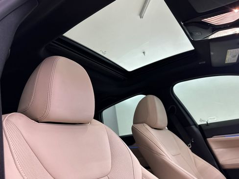 Used 2023 BMW i4 eDrive40 w/ Premium Package RWD image 25