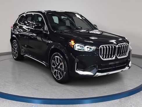 New 2026 BMW X1 xDrive28i w/ Technology Package image 3