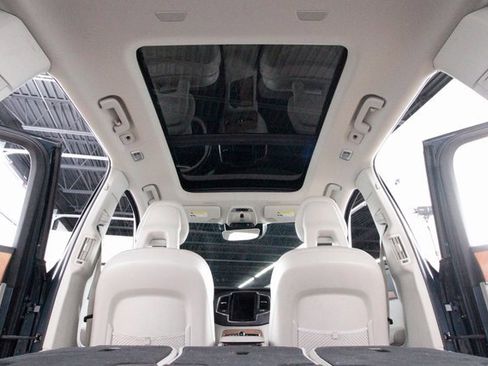 Used 2021 Volvo XC90 T8 Inscription Expression w/ Protection Package Premier image 38