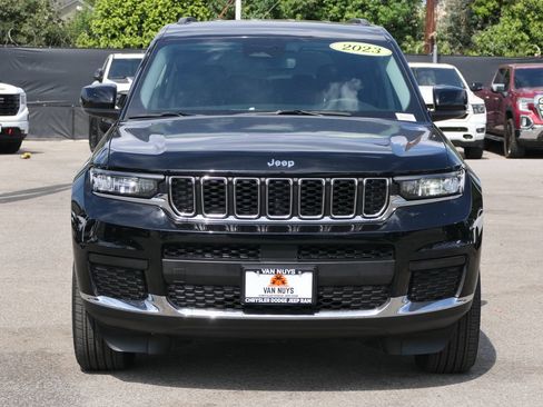 Used 2023 Jeep Grand Cherokee L Laredo AWD/4WD image 7
