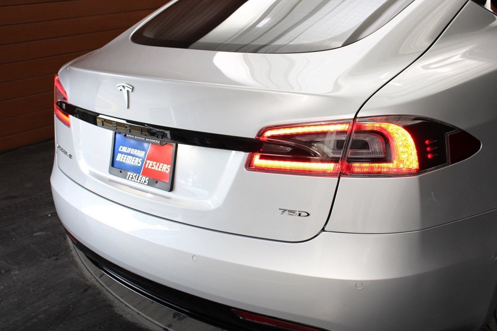 Used 2018 Tesla Model S AWD image 12