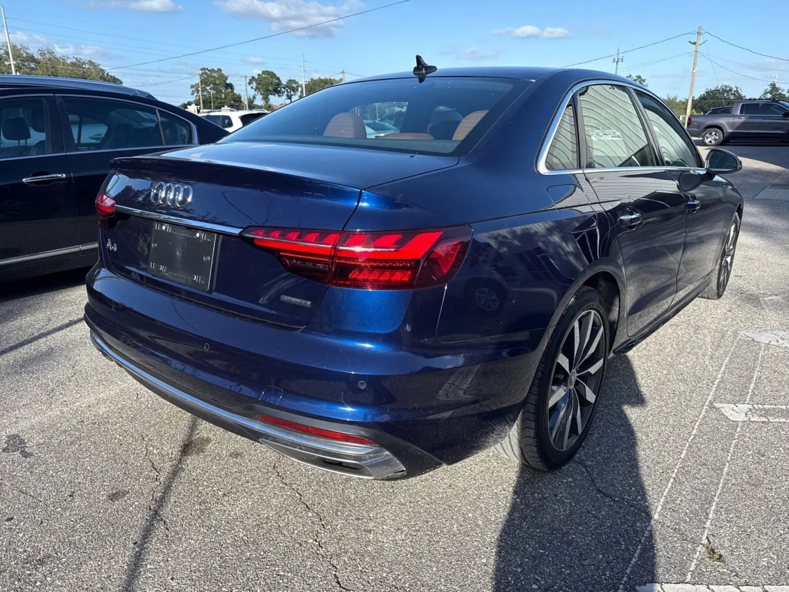 Used 2023 Audi A4 2.0T Premium w/ Convenience Package AWD/4WD image 7