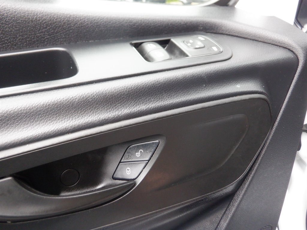 Used 2022 Mercedes-Benz Sprinter 4500 image 20