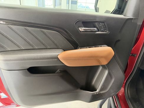 Used 2023 GMC Canyon AT4 w/ AT4 Premium Package image 8