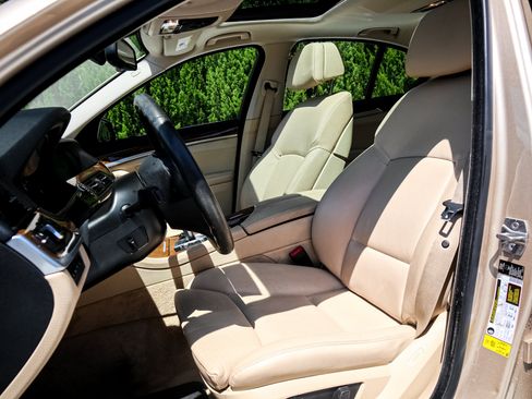 Used 2013 BMW 528i Sedan RWD image 7