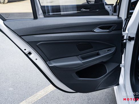 Used 2024 Volkswagen Golf R 4-Door image 28