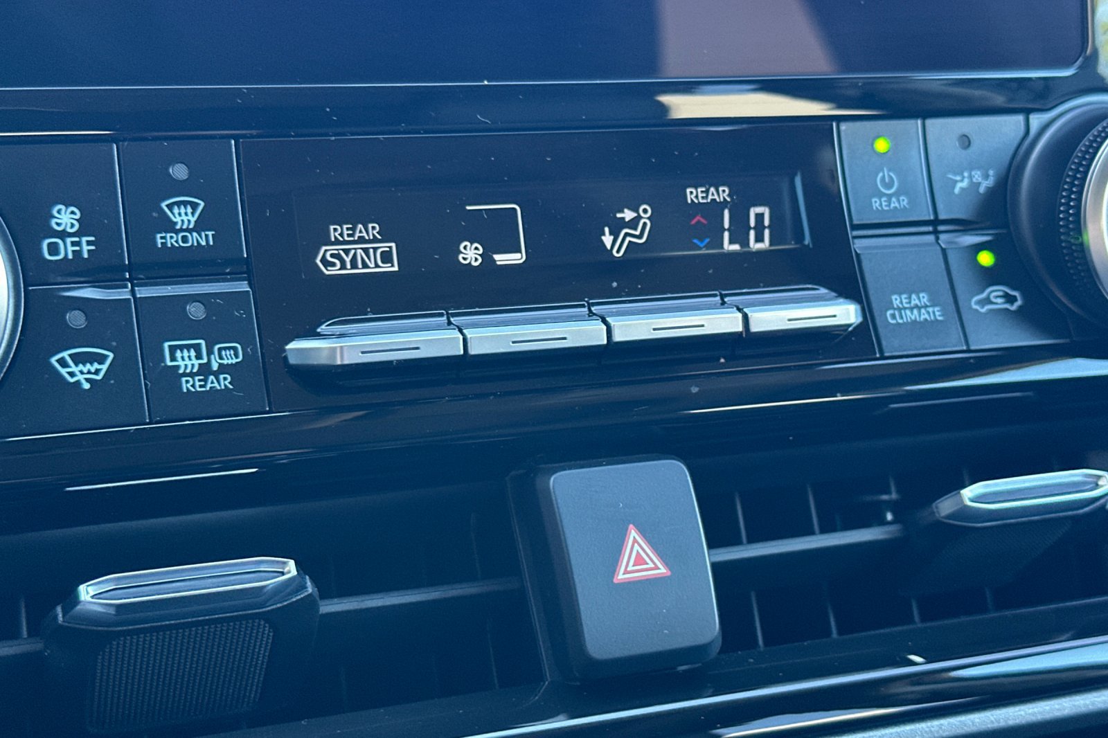Certified 2026 Toyota Highlander XLE AWD/4WD image 33