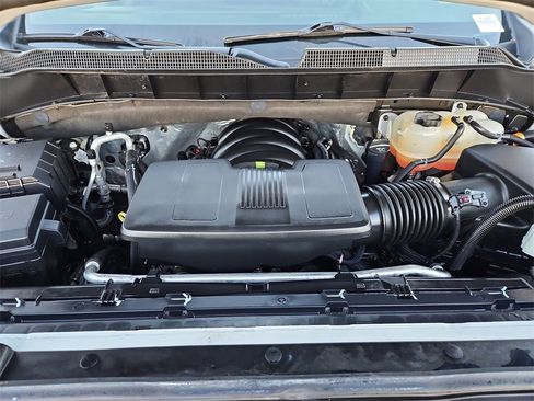 Used 2022 Chevrolet Silverado 1500 LT image 36