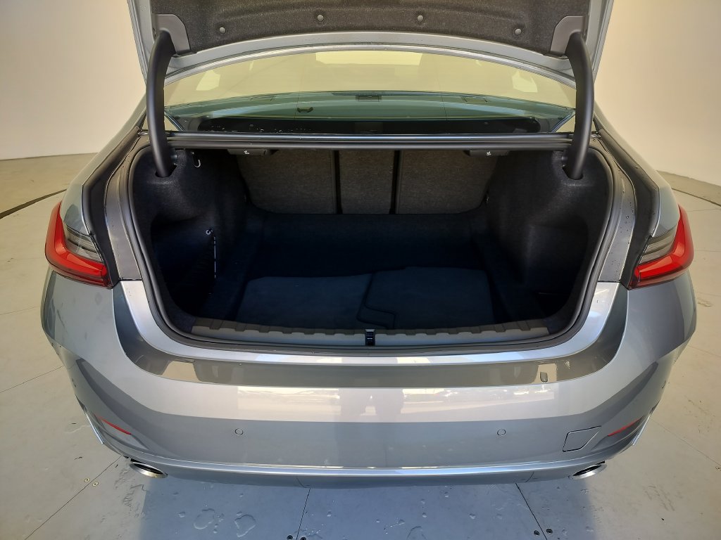 Certified 2026 BMW 330i Sedan RWD image 22