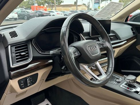 Used 2018 Audi Q5 2.0T Premium Plus w/ Premium Plus Package AWD/4WD image 11