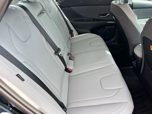 New 2026 Hyundai Elantra Limited image 15