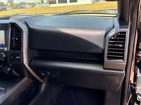Used 2019 Ford F150 XLT w/ Equipment Group 302A Luxury AWD/4WD image 59