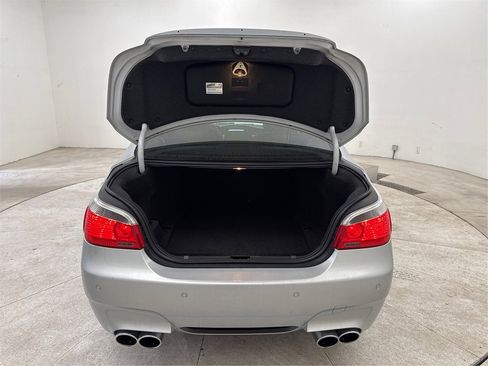 Used 2006 BMW M5 image 25
