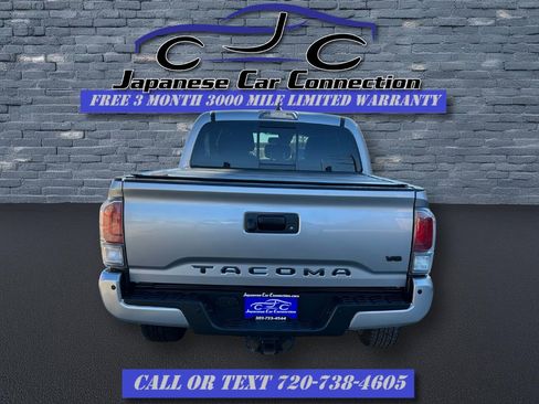 Used 2021 Toyota Tacoma TRD Off-Road w/ Technology Package image 12