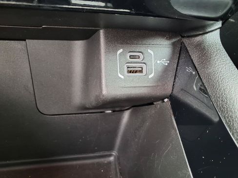Used 2025 Jeep Compass Trailhawk AWD/4WD image 15
