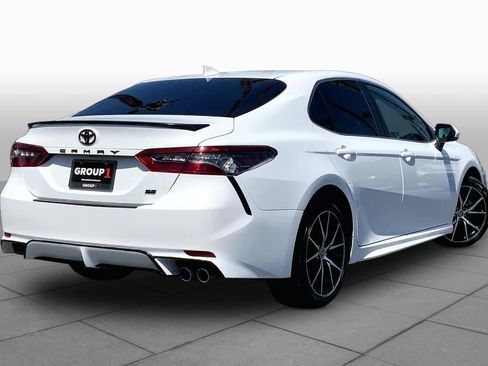Used 2022 Toyota Camry SE w/ Carpet Mat Package (TMS) FWD image 12