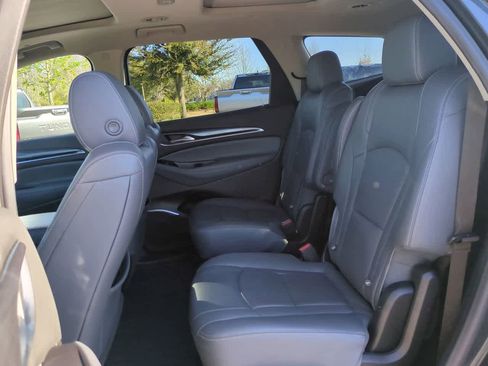 Used 2020 Buick Enclave Essence w/ Sound and Sites Package image 14