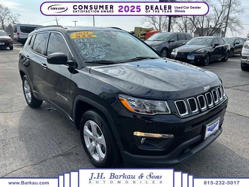 Used 2021 Jeep Compass Latitude w/ Driver Assistance Group image 1