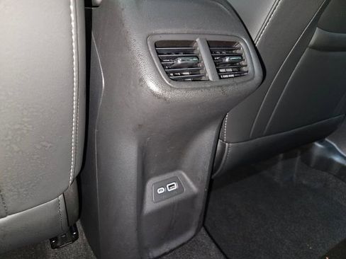 Used 2023 Buick Envision Essence image 16