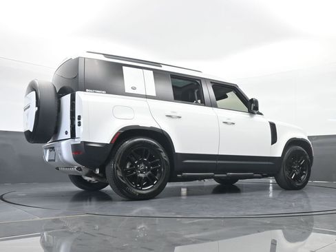 Used 2022 Land Rover Defender 110 S image 63