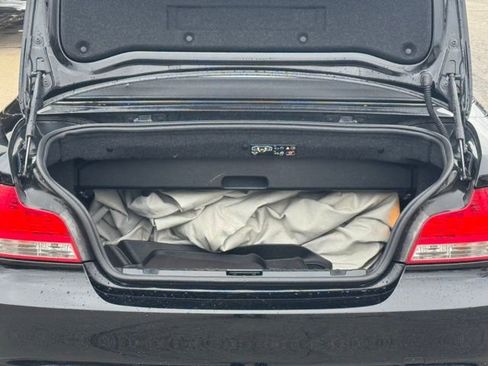 Used 2011 BMW 135i Convertible image 29