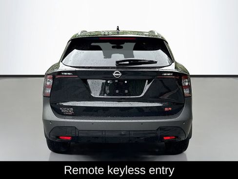 Certified 2025 Nissan Kicks SR FWD image 6