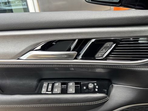 New 2026 Jeep Grand Wagoneer 4WD image 22
