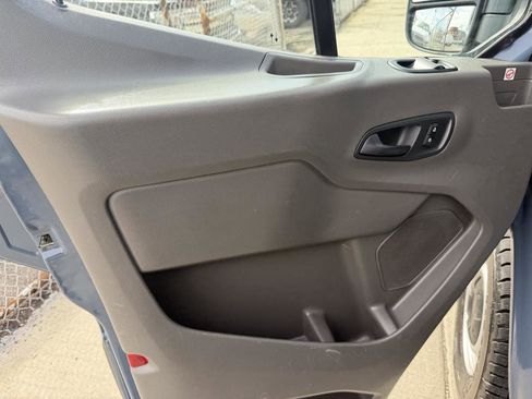 Used 2020 Ford Transit 250 148 High Roof Extended image 9