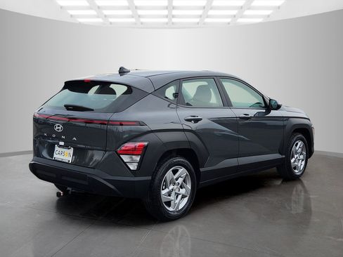 New 2026 Hyundai Kona SE image 5