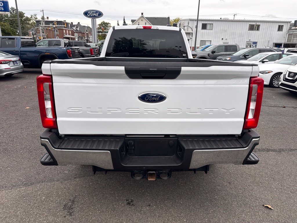 Used 2025 Ford F350 XLT AWD/4WD image 6