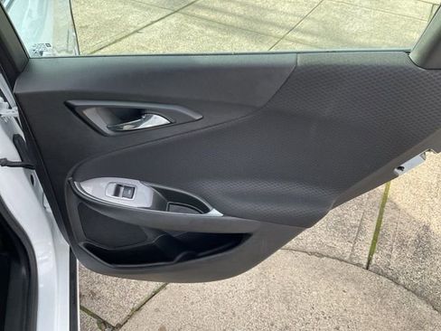 Used 2024 Chevrolet Malibu LT image 27