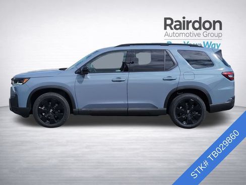 Used 2026 Honda Pilot Black Edition image 4