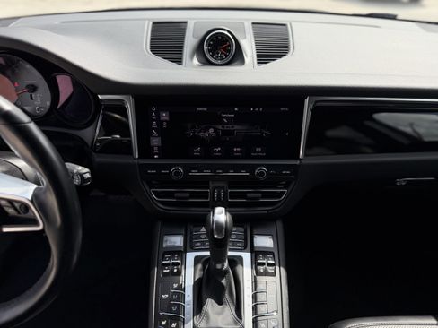 Used 2021 Porsche Macan S AWD/4WD image 20