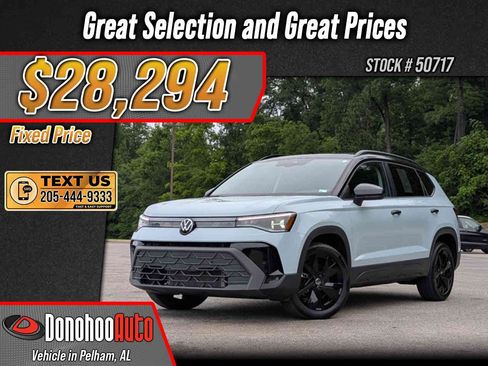 Used 2025 Volkswagen Taos SE FWD image 1