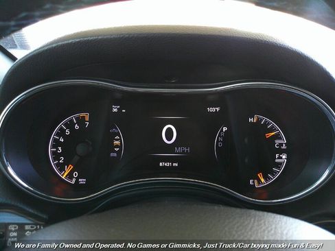 Used 2019 Jeep Grand Cherokee Laredo image 11