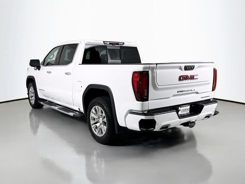 Used 2024 GMC Sierra 1500 Denali w/ Technology Package AWD/4WD image 8