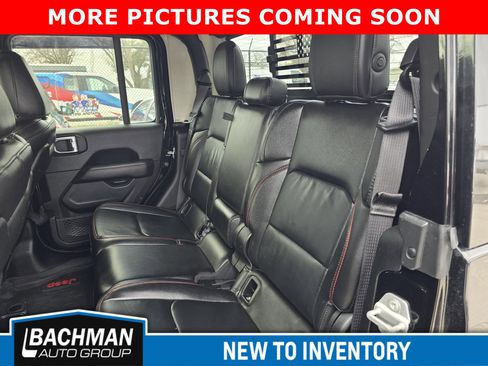 Used 2021 Jeep Gladiator Rubicon image 9