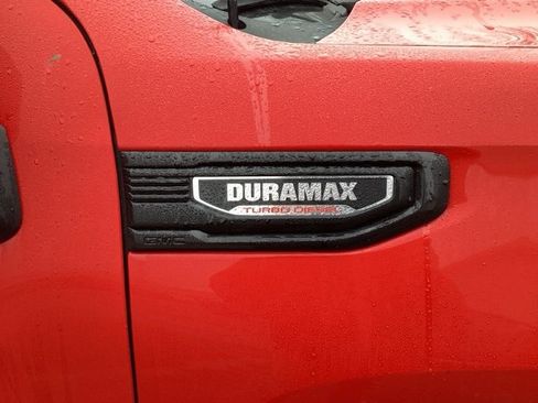 Used 2024 GMC Sierra 1500 Elevation image 11