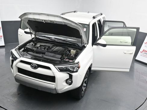 Used 2019 Toyota 4Runner TRD Off-Road image 40