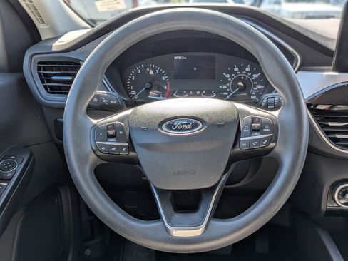 Used 2022 Ford Escape SE image 12