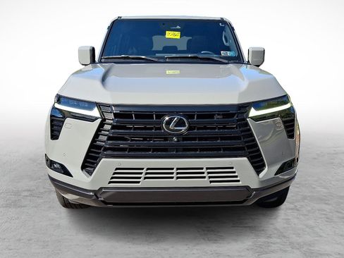Certified 2024 Lexus GX 550 w/ Accessory Package (Z1) AWD/4WD image 2