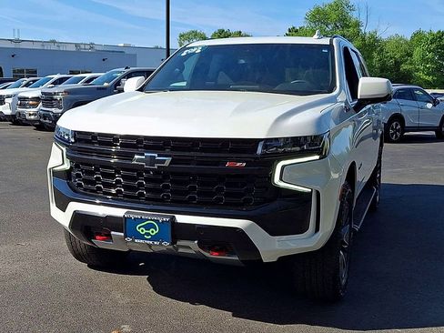 Certified 2023 Chevrolet Tahoe Z71 w/ Luxury Package AWD/4WD image 6