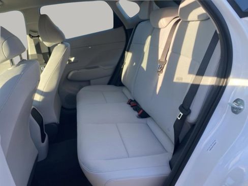 New 2026 Hyundai Kona SE FWD image 28