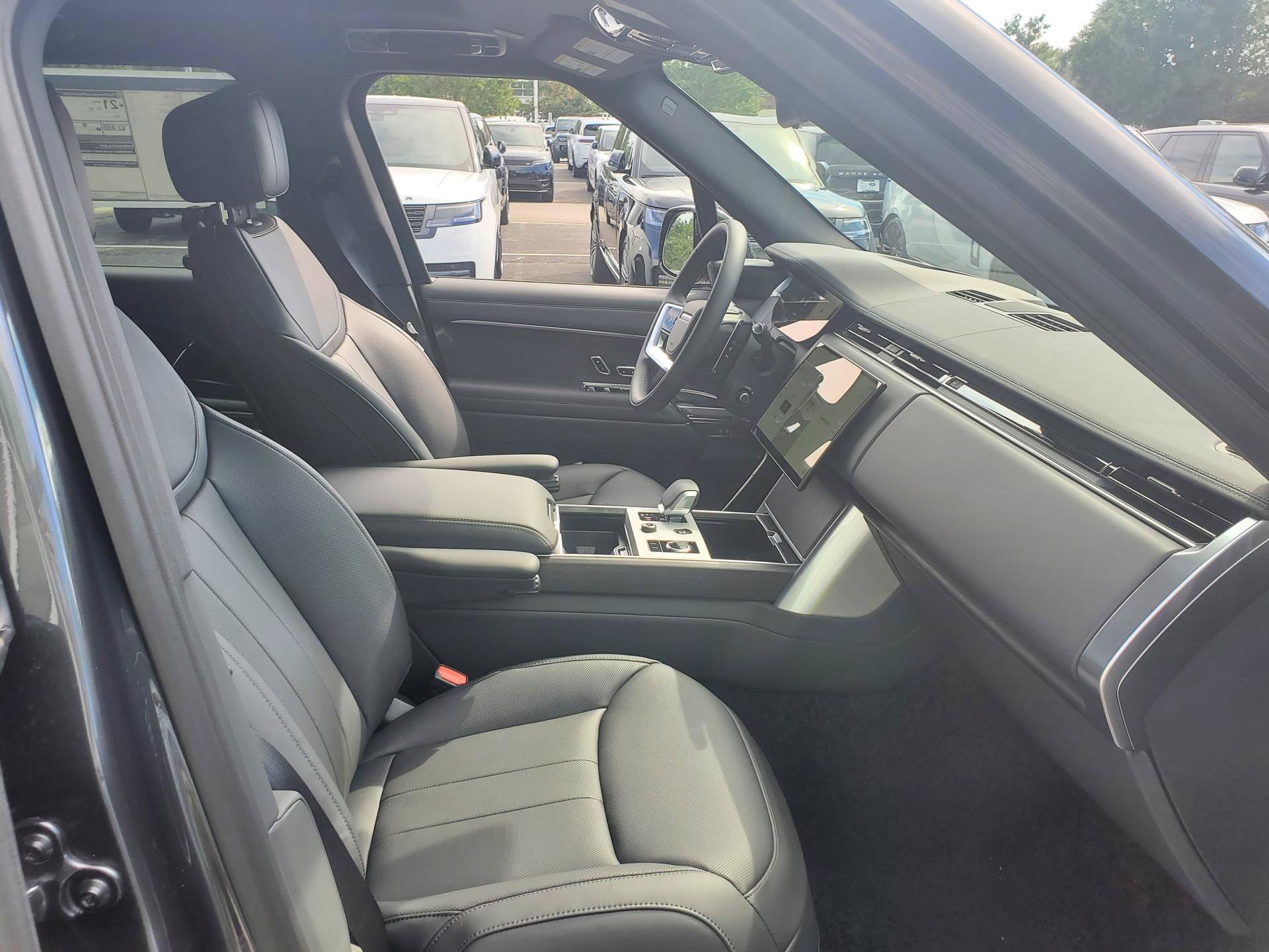 New 2027 Land Rover Range Rover SE AWD/4WD image 19