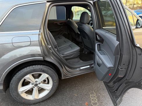 Used 2023 Audi Q7 2.0T Premium Plus w/ Premium Plus Package image 11