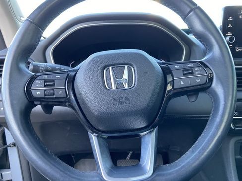 Used 2023 Honda Pilot Touring image 35