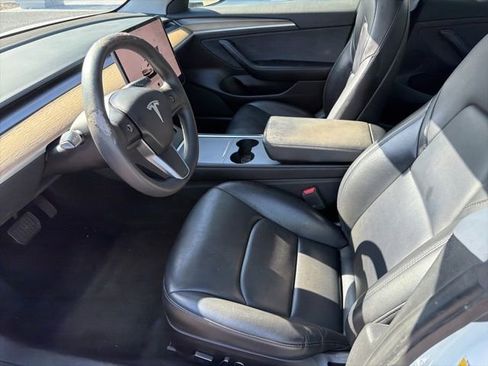 Used 2023 Tesla Model 3 Standard Range image 6